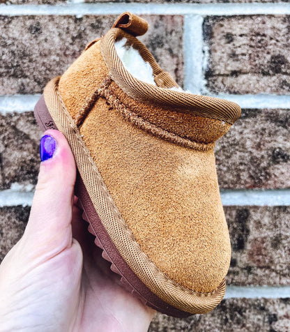 PREORDER: KIDS Faux Fur and Suede Mini Shortie Boots 12.18.23