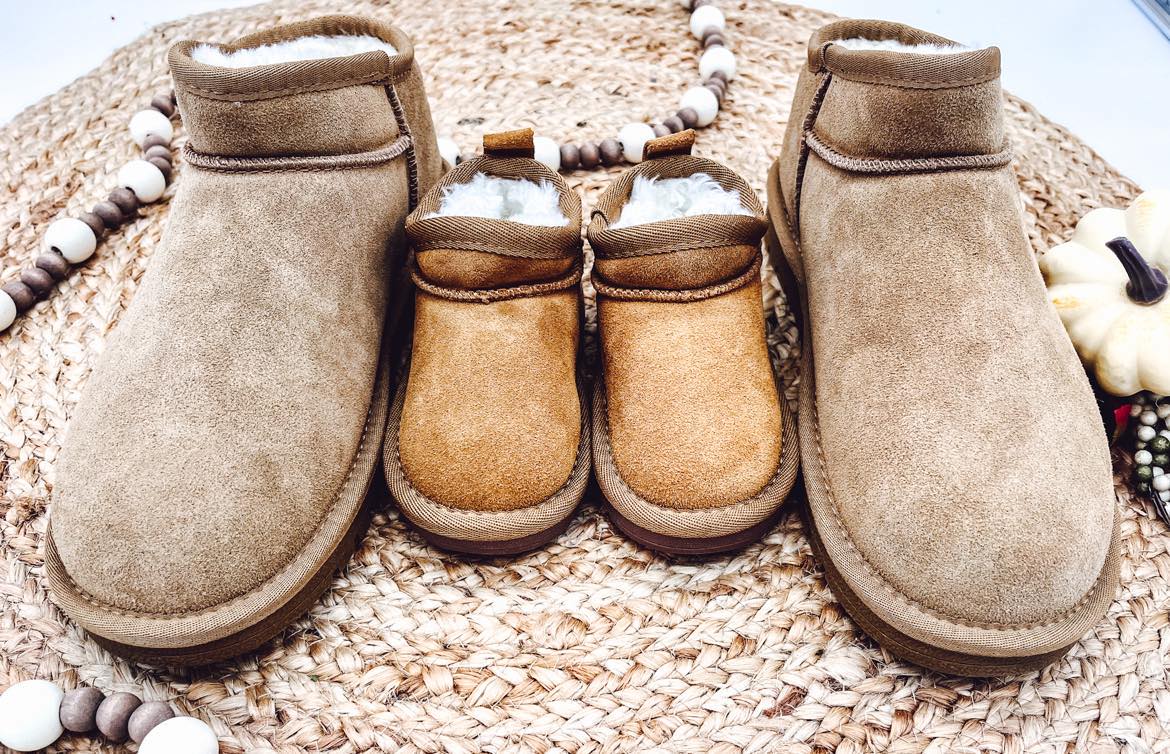 PREORDER: KIDS Faux Fur and Suede Mini Shortie Boots 12.18.23